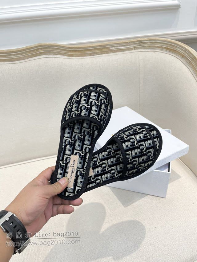 DIOR女鞋 迪奧2021專櫃新款戶外沙灘鞋 Dior天鵝絨家居拖  naq1452